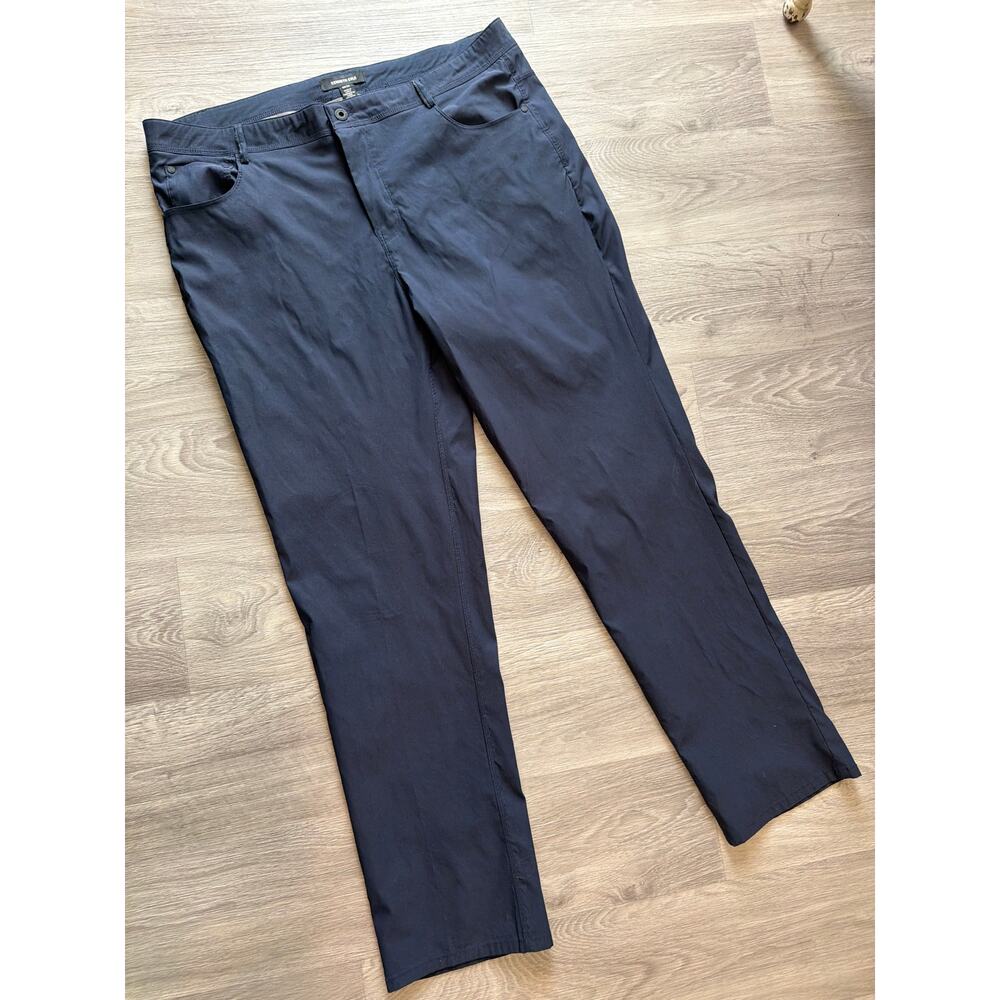 Kenneth Cole men’s size 38x32 navy blue nylon blend pants